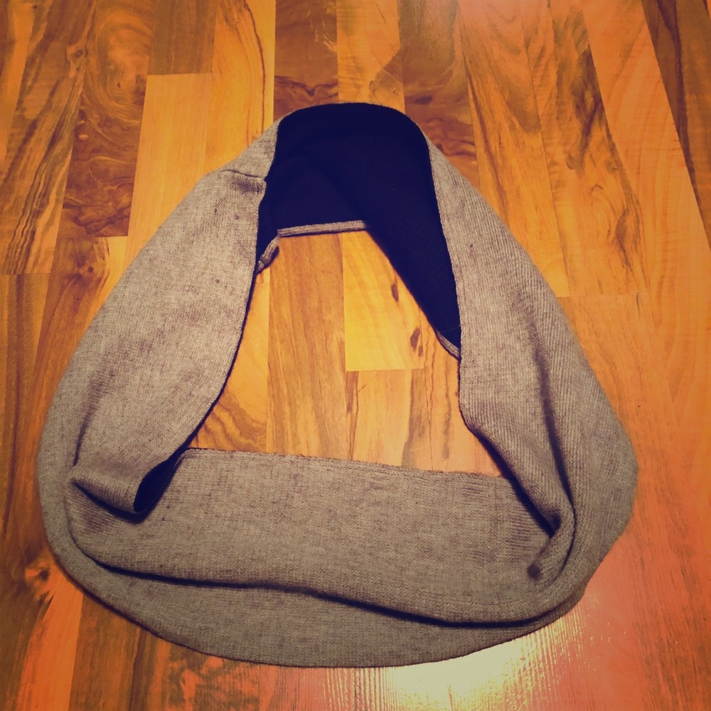 Infinity scarf